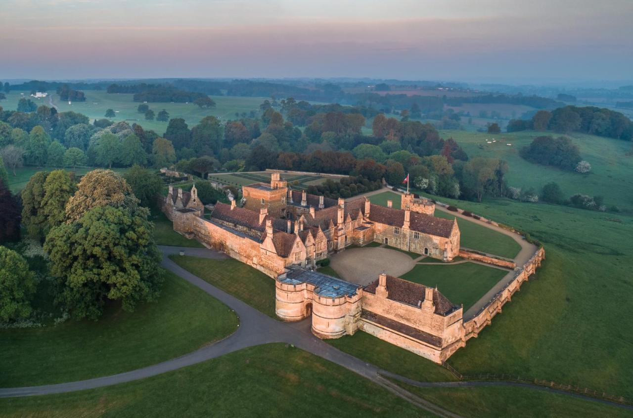 The Stables Villa Kings Cliffe Exteriör bild
